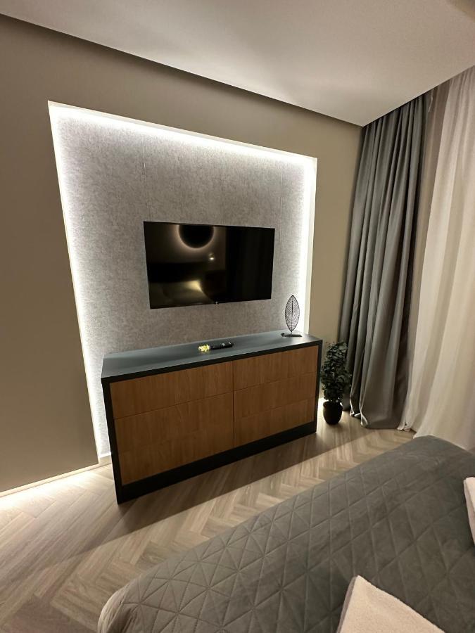 Luxury By The Lake Ap 28 Sibiu Exterior foto