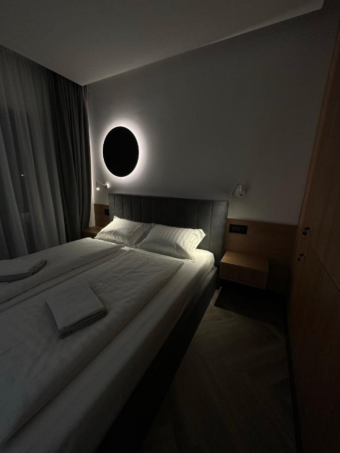 Luxury By The Lake Ap 28 Sibiu Exterior foto