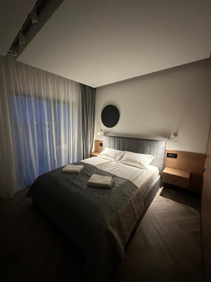 Luxury By The Lake Ap 28 Sibiu Exterior foto