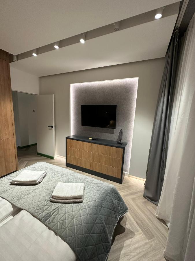 Luxury By The Lake Ap 28 Sibiu Exterior foto